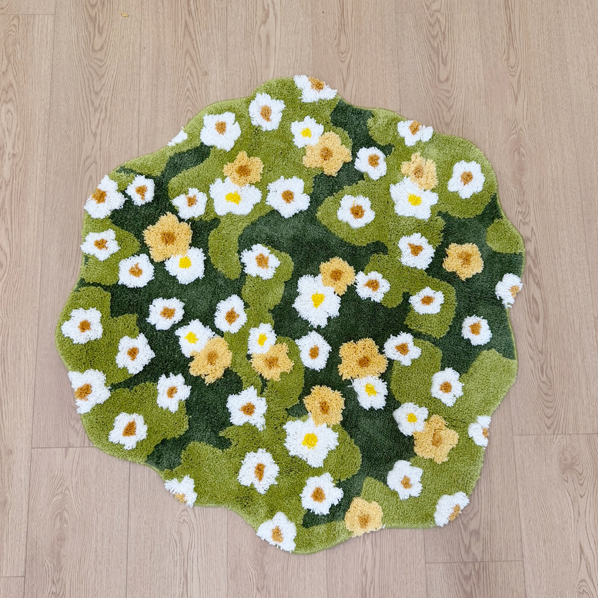 Green Meadow Daisy Tufted Rug, - огляд і ціна Maranta Prayer Plant